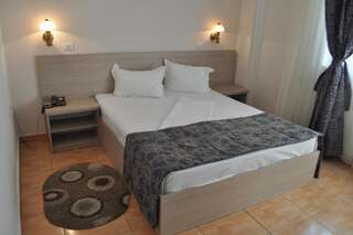 Отель Hotel Regal Эфорие-Норд Двухместный номер с 1 кроватью или 2 отдельными кроватями-5